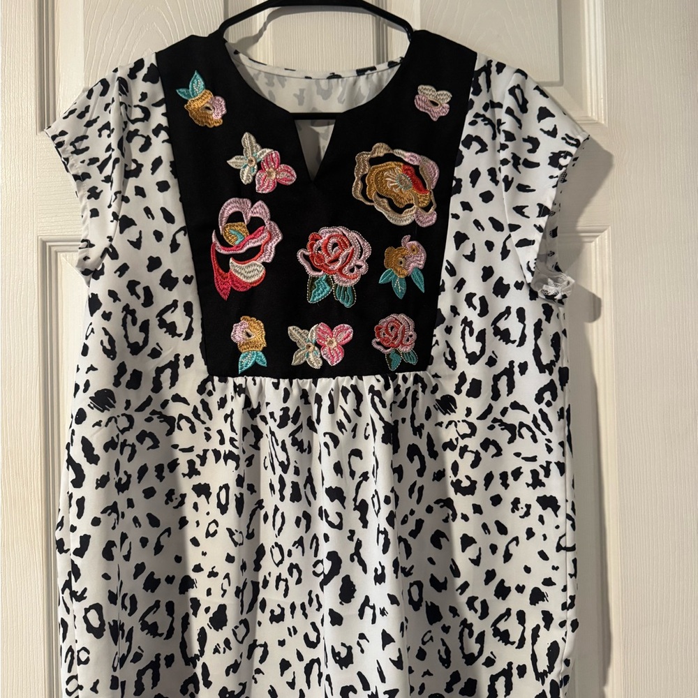 Black Yoke Embroidered Floral & White Leopard Print Tunic